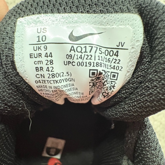 Nike Red and Black Athletic Shoes - Picture 5 of 5